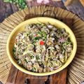 Cooksnap Salina Jalaludin semasa beliau membuat Kerabu Pucuk Paku Kerang.