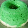 Cooksnap dari Umniatul Bahiqroti untuk resep Bolu pandan coklat kukus (no timbangan, no mixer)