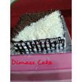 Cooksnap dari Pungkasari untuk resep Brownies Kukus edisi Ulang Tahun + cara membuat pagar coklat tanpa cetakan