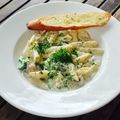 Karan Tripathi (Food Fanatic) का कुकस्नैप जब उन्होंने व्हाइट सॉस पास्ता (White sauce Pasta recipe in Hindi) बनाया था।