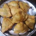 Apeksha sam का कुकस्नैप जब उन्होंने आलू कॉर्न मिनी समोसा (Aloo corn mini samosa recipe in hindi) बनाया था।
