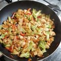 El cooksnap de Charles J. Perez Roldan cuando hizo Brócoli salteado con pechuga de pollo.