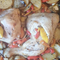 El cooksnap de NeCa cuando hizo Cuartos traseros de pollo al horno con verduras.