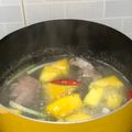Cooksnap của Nguyễn Hoàng Yến khi họ làm theo món Canh Đu Đủ Hầm Giò Heo Rừng