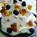 El cooksnap de Lara Aragon " El SARAO DE LARA" cuando hizo Tarta semiesfera colibrí.