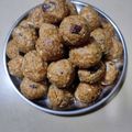 Neelam Ranadive's cooksnap of when they made पारंपरिक डिंक लाडू (dink laddu recipe in marathi).