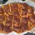 Bodriné Kovács Melánia Cooksnap-ja, amikor elkészítette a(z) Retró fasírt, vele sült, fűszeres burgonyával, sütőben sütve receptet.