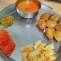Meena Mathur का कुकस्नैप जब उन्होंने दाल बाफले (Dal Bafle recipe in hindi) बनाया था।
