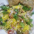 Bhumi Parikh's cooksnap of when they made સમોસા ચાટ (Samosa Chaat Recipe In Gujarati).
