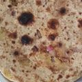 Artha का कुकस्नैप जब उन्होंने आलू के पराठे (aloo ke parathe recipe in Hindi) बनाया था।