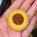Cooksnap Sharifah Aziah Jasmine Sharif Jakaria semasa beliau membuat Inti Tart Nenas Tin | 3 Bahan, 3 Langkah.