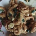 Cooksnap Amira Rokhi semasa beliau membuat Sotong Buttermilk Telur Masin.
