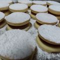 El cooksnap de Maria Beatriz Perez cuando hizo Alfajores empolvados.
