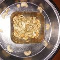 Devyani Mehul kariya's cooksnap of when they made મસાલા ફ્રાય કાજુ બદામ (Masala Fried Kaju Badam Recipe In Gujarati).