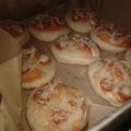 Cooksnap dari Risa Marisa untuk resep Pizza Mini Ekonomis (Jual Rp. 2000-an)