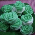 Cooksnap dari Vhyaa untuk resep 147. Bolu Mawar Kukus Tersimpel (modal 19rb jadi 40-46 pcs)