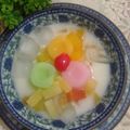 Cooksnap Aza Aaj semasa beliau membuat Koktail Buah.