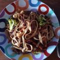 El cooksnap de María José cuando hizo Chow mein de cerdo con fideos de arroz.