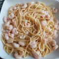 El cooksnap de joseykiara37 cuando hizo Espaguetis con gambas al ajillo y escamas de queso curado.