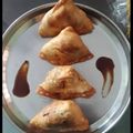 Aarti Dave का कुकस्नैप जब उन्होंने आलू मटर समोसा (aloo matar samosa recipe in Hindi) बनाया था।