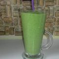 Szimiii Cooksnap-ja, amikor elkészítette a(z) Reggeli zöld smoothie receptet.