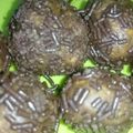 Cooksnap dari 💞LailyAddin 💞 untuk resep Bola bola coklat ala-ala