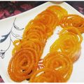 Jaya Dwivedi का कुकस्नैप जब उन्होंने जलेबी (Jalebi recipe in Hindi) बनाया था।