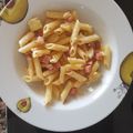 El cooksnap de Laura cuando hizo Macarrones con jamón York, calabacines y quesitos.