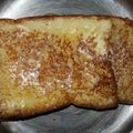 Priya Daryani Dhamecha का कुकस्नैप जब उन्होंने ब्रेड बटर जैम (Bread butter Jam recipe in hindi) बनाया था।