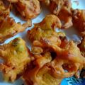 Sudha Agrawal का कुकस्नैप जब उन्होंने प्याज़ और बेसन के पकोड़े (Pyaz aur Besan ke pakode recipe in hindi) बनाया था।