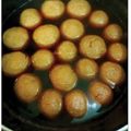 sudha dhanuka's cooksnap of when they made Nolen Gurer Roshogolla (Roshogolla Using Dates Jaggery).