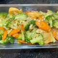 Cooksnap dari Pawon'e Mas Paijo untuk resep Tumis brokoli, wortel, dan egg tofu