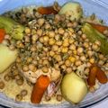 صورة من Marah Mar، شاركها بعد تجربة وصفة الكسكس المغربي بالدجاج و الخضار بطريقتي ولا اروع 😋🍗🥔🥕🌶