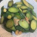 顏莉珍 的 小黃瓜炒雞腿肉 cooksnap