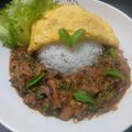รูป Cooksnap ของ Pijitra Jindadaeng เมื่อเขาทำ 🌈กระเพราปลากระป๋อง+++ไข่ต้ม ไข่เจียว