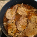 El cooksnap de David Proyectos cuando hizo Chuletas de cerdo con salsa de ajo y perejil.