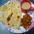 Manu Bhandari का कुकस्नैप जब उन्होंने मसाला चाय (masala chai recipe in Hindi) बनाया था।