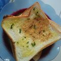 Cooksnap dari Sin_choi untuk resep Garlic Bread Roti Tawar Teflon