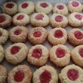 Cooksnap dari Wahyu dwisetianingsih untuk resep Tumbprint Cookies Stroberi