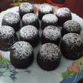 Cooksnap Lily Arhmar semasa beliau membuat Kek Chocolate Moist.
