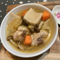 童彥蓉 的 簡單料理-杏鮑菇麻油雞湯（無酒版） cooksnap