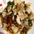 รูป Cooksnap ของ เย็นนี้กินอะไรดี ? เมื่อเขาทำ ผัดฉ่าเครื่องในไก่