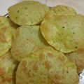 Krity Goenka का कुकस्नैप जब उन्होंने हरे मटर की पूरी(Hre matar ki poori recipe in Hindi) बनाया था।