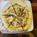 Cooksnap dari Inayah Grosir Wallpaper untuk resep Sausage Bite Pizza / Pizza pake pinggiran sosis ^^