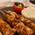 El cooksnap de danirimar1972 cuando hizo Tomates rellenos de arroz y brochetas de pollo teriyaki.