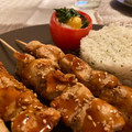 El cooksnap de danirimar1972 cuando hizo Tomates rellenos de arroz y brochetas de pollo teriyaki.
