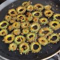 Priya Mulchandani का कुकस्नैप जब उन्होंने करेला भाजा (Karela Bhaja recipe in Hindi) बनाया था।