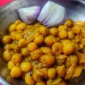 titir chowdhury's cooksnap of when they made চটপটা আলু বাটার ঘুগনি.