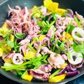 Rose Truong's cooksnap of when they made Mực xào cà chua,thơm,hành tây,rau cần.