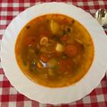 Csenge Kristály Cooksnap-ja, amikor elkészítette a(z) Zöldborsóleves vajgaluskával (gluténmentesen) receptet.